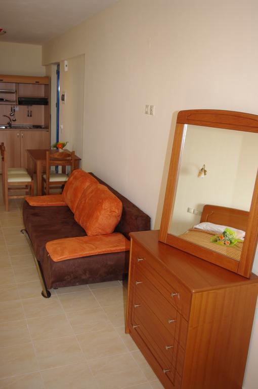 Gold Apartments Платанес Экстерьер фото